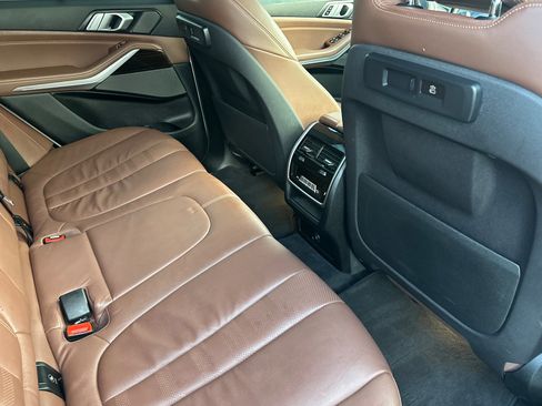 Used 2019 BMW X5 xDrive40i w/ M Sport Package image 31