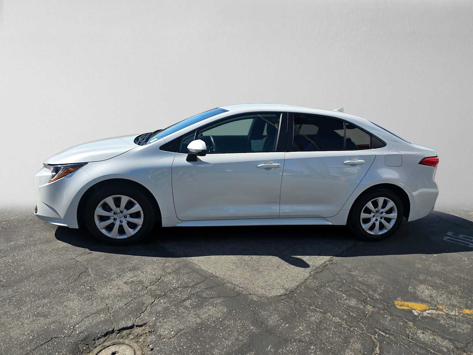 Used 2026 Toyota Corolla LE FWD image 6