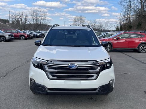 Certified 2025 Subaru Forester Premium w/ Convenience Package #2 image 8