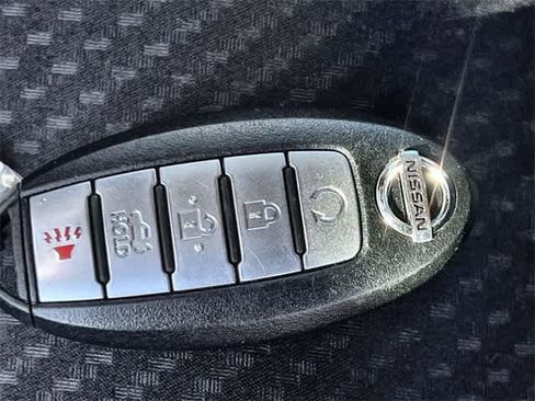 Used 2017 Nissan Altima 2.5 SR w/ Midnight Edition Package image 21