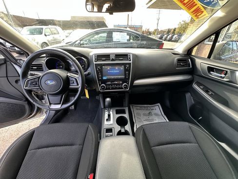 Used 2018 Subaru Outback 2.5i Premium image 21
