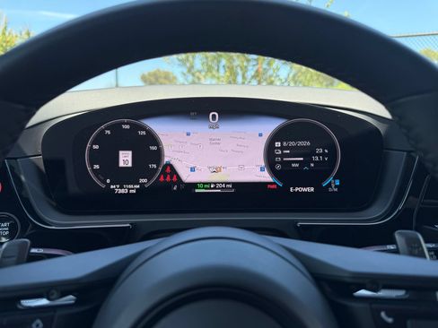 Used 2025 Porsche Cayenne S AWD/4WD image 18
