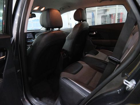 Used 2022 Kia Niro EX w/ Cold Weather Package image 19