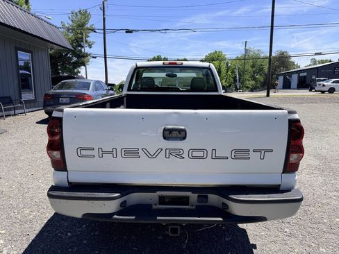 Used 2004 Chevrolet Silverado 1500 W/T RWD image 6