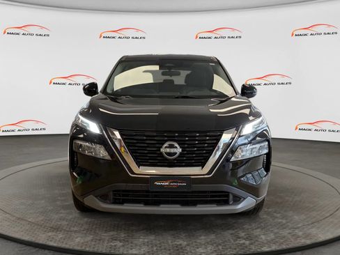 Used 2022 Nissan Rogue SV AWD/4WD image 2