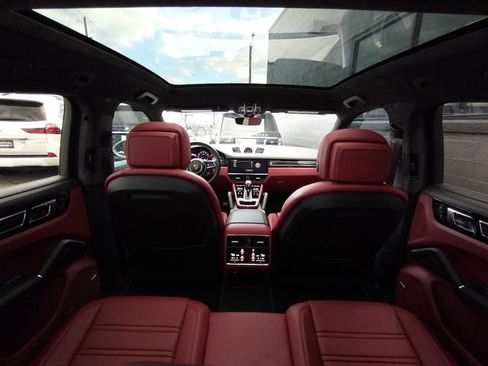 Used 2022 Porsche Cayenne GTS image 44
