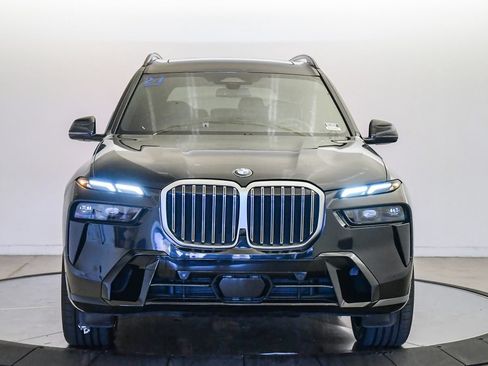 Used 2024 BMW X7 xDrive40i w/ M Sport Package AWD/4WD image 7