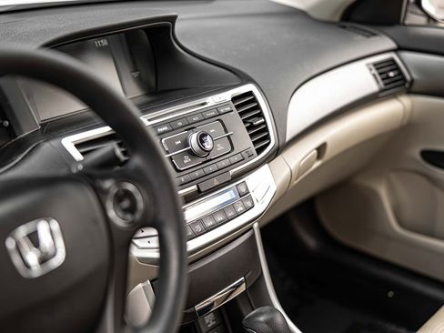 Used 2014 Honda Accord LX image 19