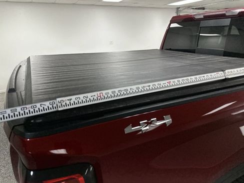 Used 2022 GMC Sierra 1500 SLT w/ SLT Premium Plus Package AWD/4WD image 39