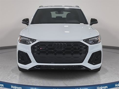 Used 2025 Audi SQ5 Premium Plus w/ Premium Plus Package image 2