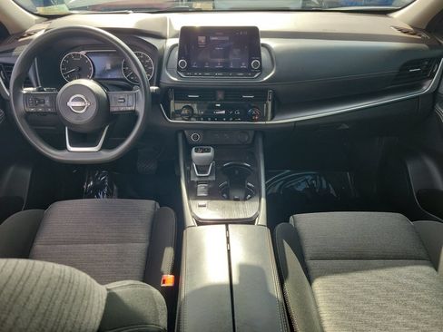 Certified 2022 Nissan Rogue SV FWD image 11