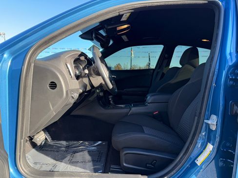Used 2022 Dodge Charger R/T w/ Blacktop Package image 13