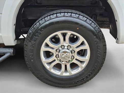 Used 2017 RAM 2500 Longhorn RWD image 24