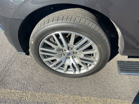 Used 2023 Ford Expedition Platinum image 9