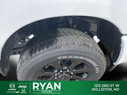 New 2026 RAM 2500 Laramie AWD/4WD image 51