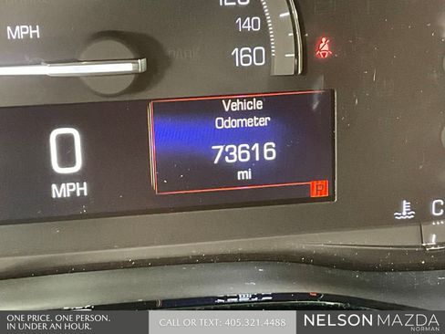 Used 2017 Cadillac XT5 FWD image 45