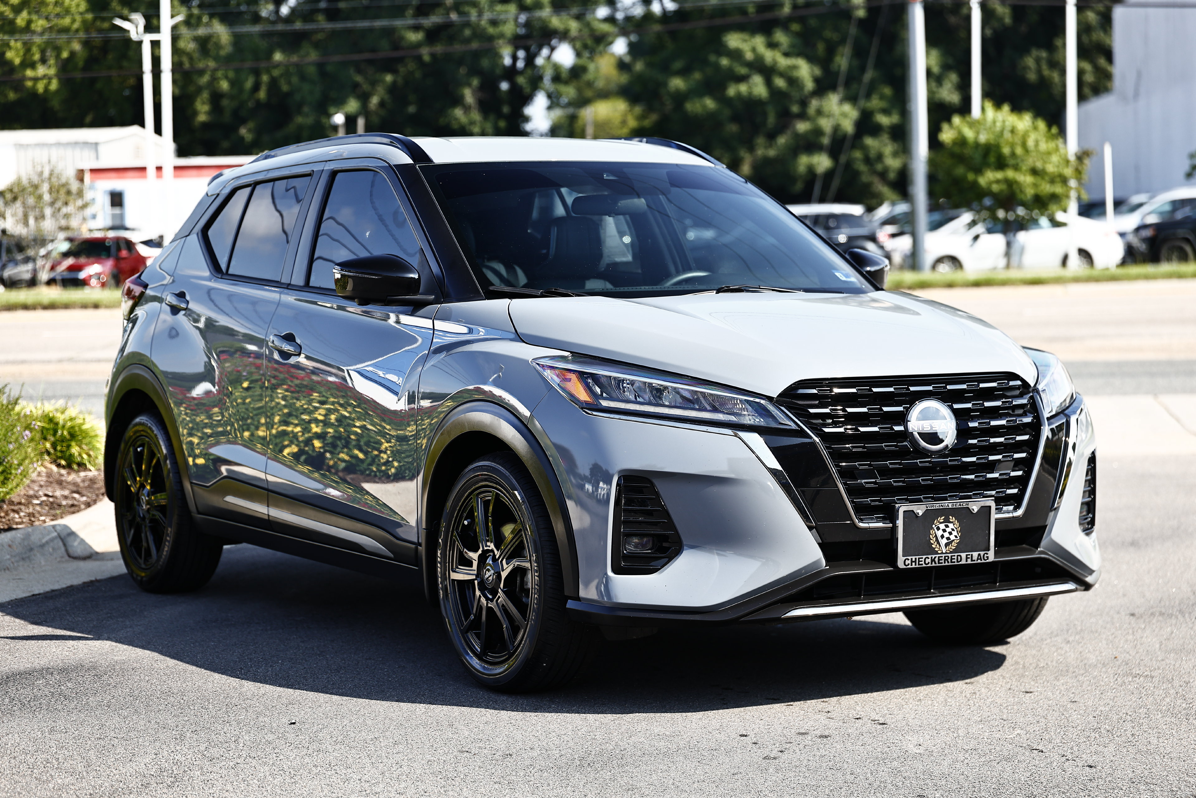 Used 2024 Nissan Kicks SR w/ SR Premium Package FWD image 13