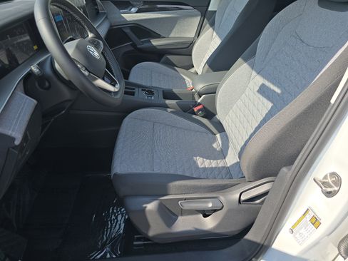 New 2026 Volkswagen Tiguan S AWD/4WD image 17