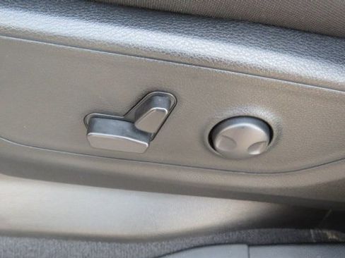 Used 2025 RAM 1500 Big Horn image 17