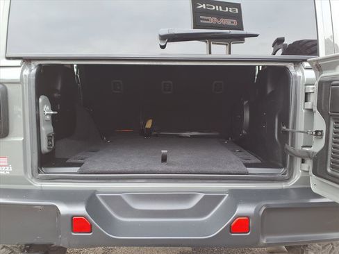 Used 2021 Jeep Wrangler Unlimited Sahara w/ Uconnect 4C Nav & Sound Group image 16