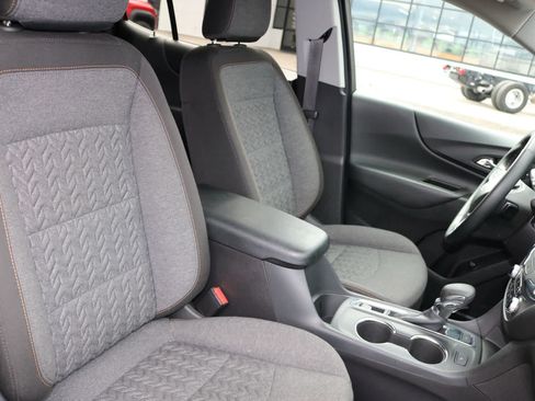 Used 2024 Chevrolet Equinox LT image 20