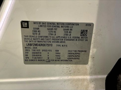 Used 2024 Buick Envision Preferred AWD/4WD image 18