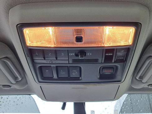 Used 2016 Toyota 4Runner Limited image 22