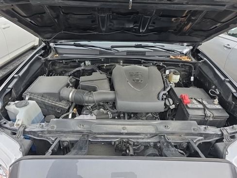 Used 2023 Toyota Tacoma SR image 10