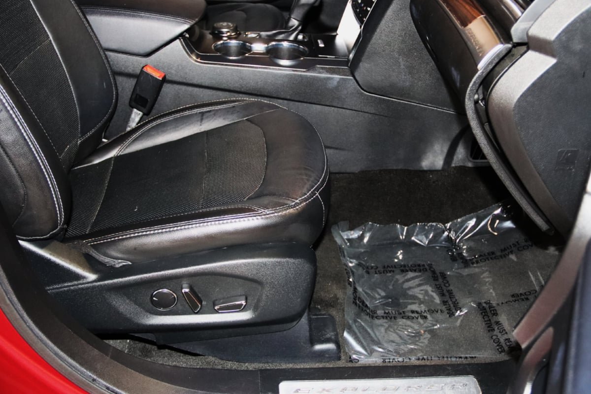 Used 2018 Ford Explorer Limited AWD/4WD image 55