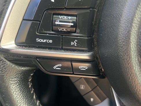 Used 2022 Subaru Outback Premium image 32