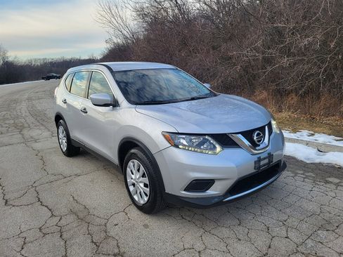 Used 2016 Nissan Rogue S image 5