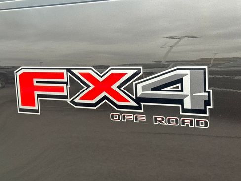 Used 2025 Ford F350 XLT image 25