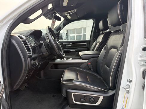 Used 2021 RAM 1500 Laramie w/ Sport Appearance Package AWD/4WD image 15