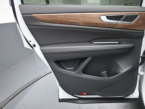 New 2026 Volkswagen Atlas SE FWD image 19
