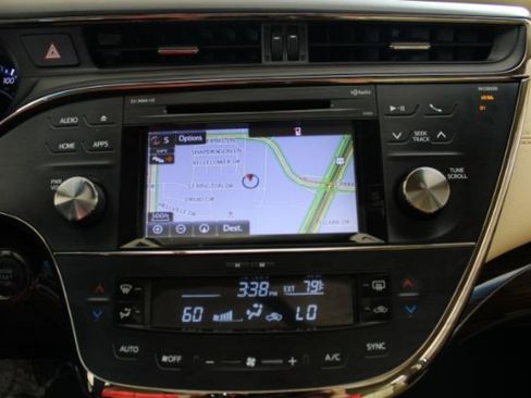 Used 2015 Toyota Avalon XLE Premium image 19