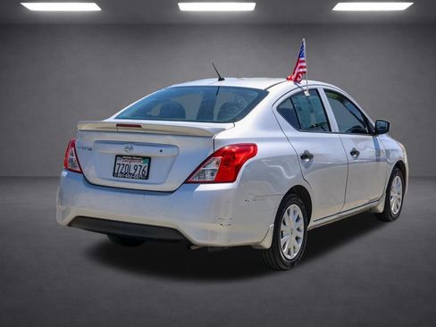 Used 2017 Nissan Versa S Plus FWD image 4