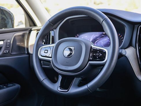 Certified 2026 Volvo XC60 B5 Plus w/ Climate Package image 17