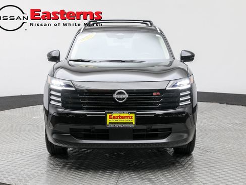 Used 2025 Nissan Kicks SR image 4