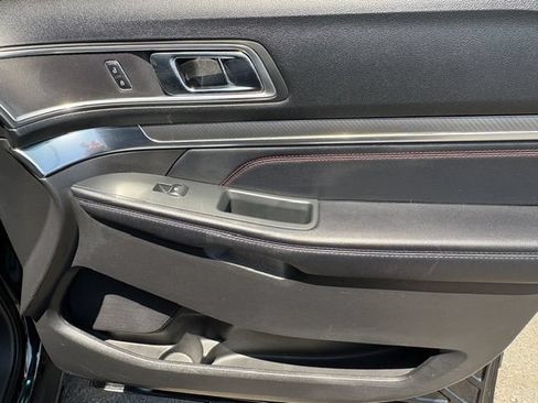 Used 2017 Ford Explorer Sport AWD/4WD image 22