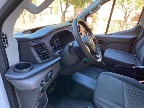 Used 2025 Ford Transit 250 Low Roof w/ Exterior Upgrade Package RWD image 26