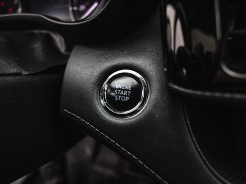 Used 2023 Toyota Highlander XSE image 19