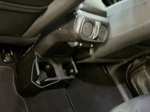 Used 2019 Jeep Wrangler Unlimited Sport S image 29