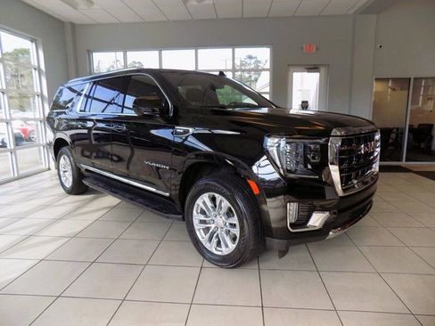 Used 2024 GMC Yukon XL SLT image 36