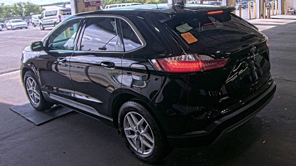Used 2023 Ford Edge SEL w/ Convenience Package AWD/4WD image 7
