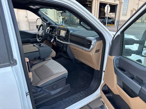 Used 2023 Ford F150 XLT w/ Trailer Tow Package image 14