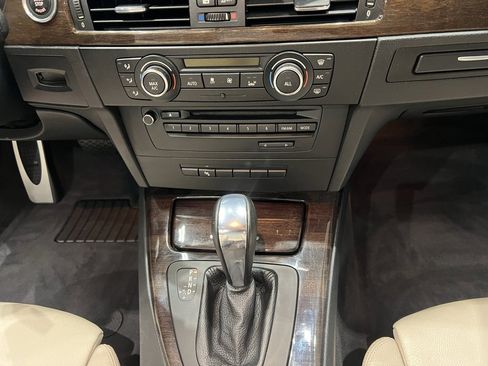 Used 2013 BMW 335i Convertible image 66