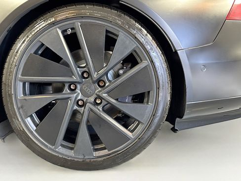 Used 2022 Audi e-tron GT Prestige w/ Prestige Package image 29