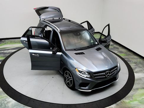 Used 2017 Mercedes-Benz GLE 43 AMG 4MATIC image 38
