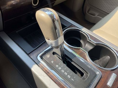Used 2014 Ford Expedition EL XLT w/ Equipment Group 202A AWD/4WD image 15