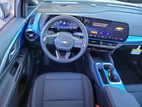 New 2026 Chevrolet Equinox EV LT AWD/4WD image 7